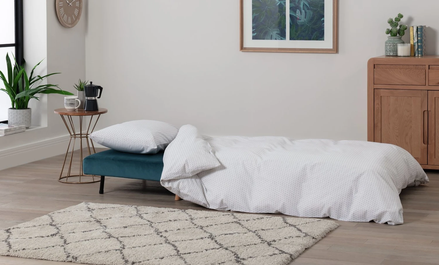 Habitat Roma Single Velvet Chairbed - Pink 2 Habitat Roma Single Velvet Chairbed - Pink - Image 2